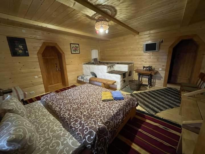 Приватна Садиба "Світлиця Гуцульщини" Vorokhta Exterior foto